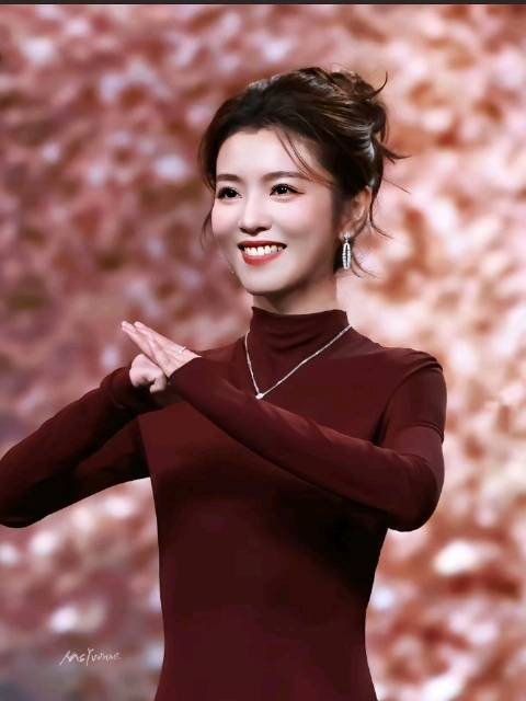 李云霄《镖人》未播先火，国家一级越剧演员抢主角光环