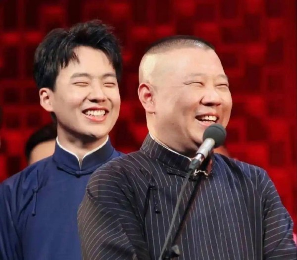 郭德纲催婚儿子郭麒麟,德云社都是你的,儿子反倒让父亲再争气点