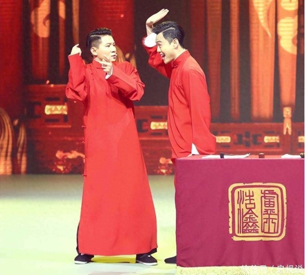 卢鑫被张玉浩悬赏1万元,拒绝郭德纲后,两人也没逃过裂穴命运