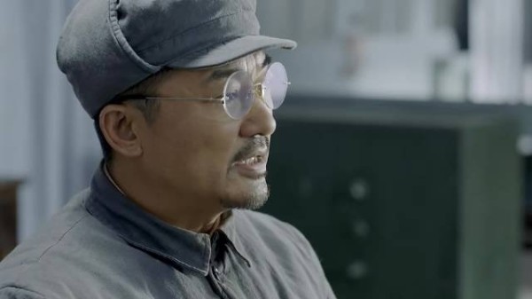 特赦1959:叶立三不服从改造，英光跟他一对一谈判，推翻他信仰!