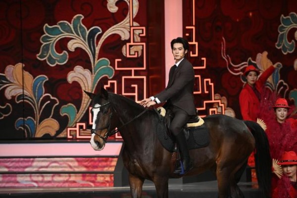 2026辽宁卫视春晚,小品质量整体堪忧,节目混演分辨不易