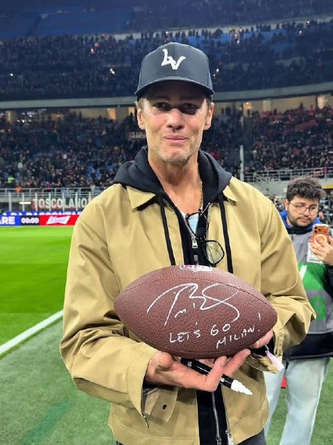 Let’s go Milan! 传奇亲笔:汤姆·布雷迪