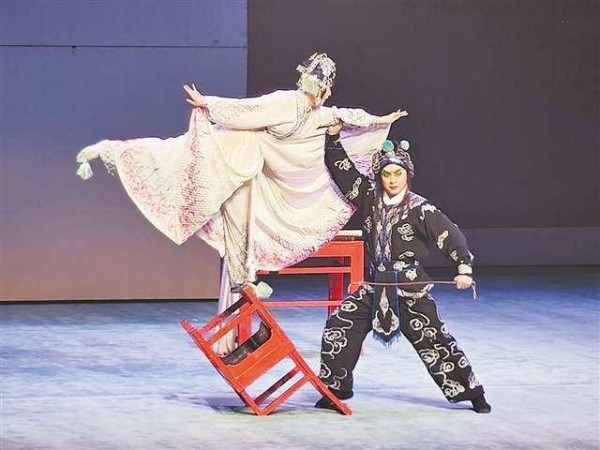 初一到初七，重庆川剧院天天唱“大戏”