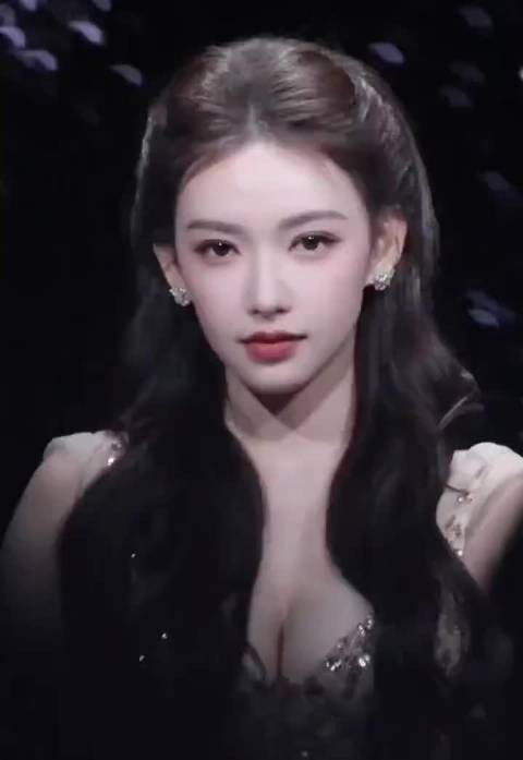 不知道只知道姐姐身材很曼妙