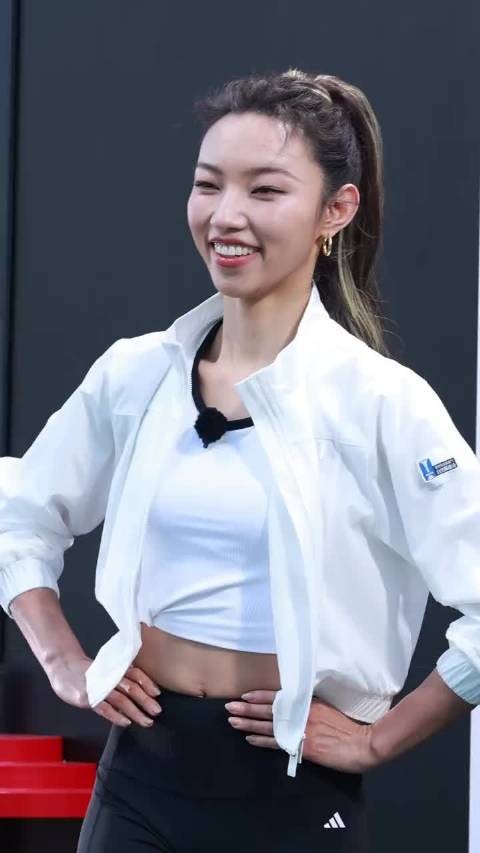 那尔那茜无缘镖人阿育娅角色