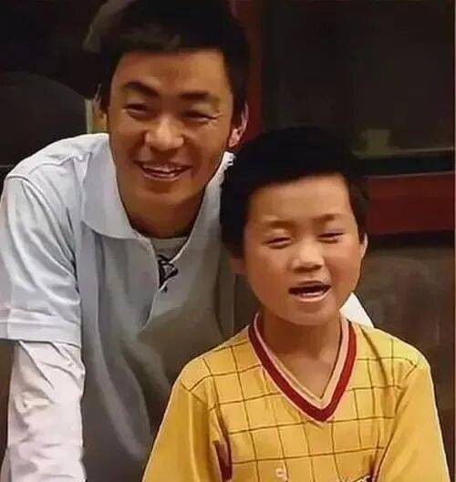 王宝强儿子已长大,是谁的亲儿子一目了然,观众:太像了
