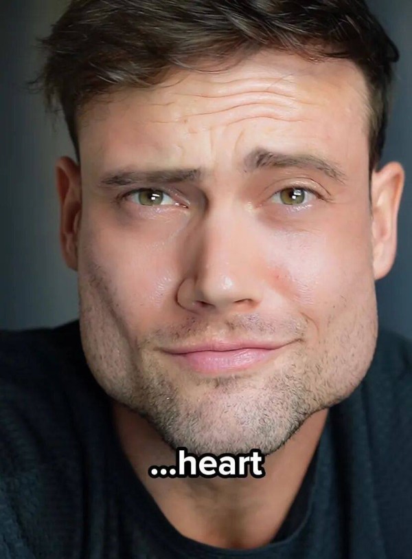 他居然去 LookingMaxxx 了！