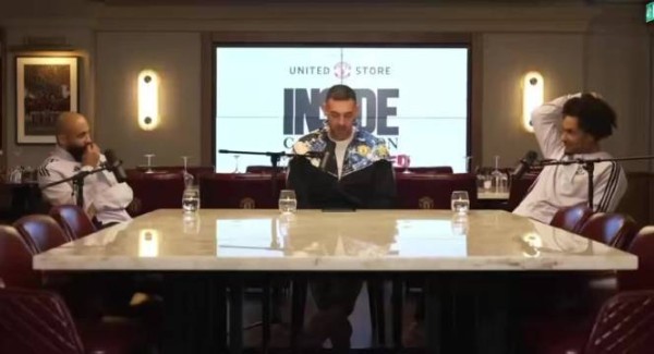 齐尔克泽称队友艾登话最多,自认第二