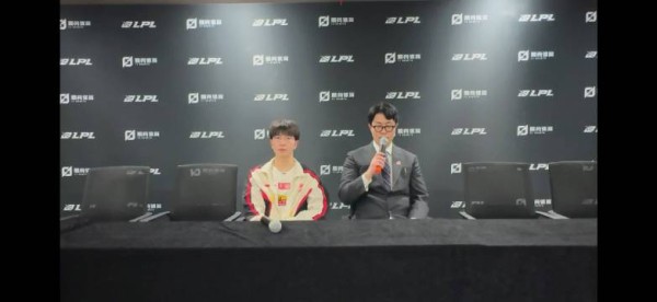 BLG教练坦言对线差距大，改进未显效