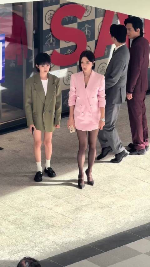 秦岚出任谷雨品牌代言人，新剧动态引期待