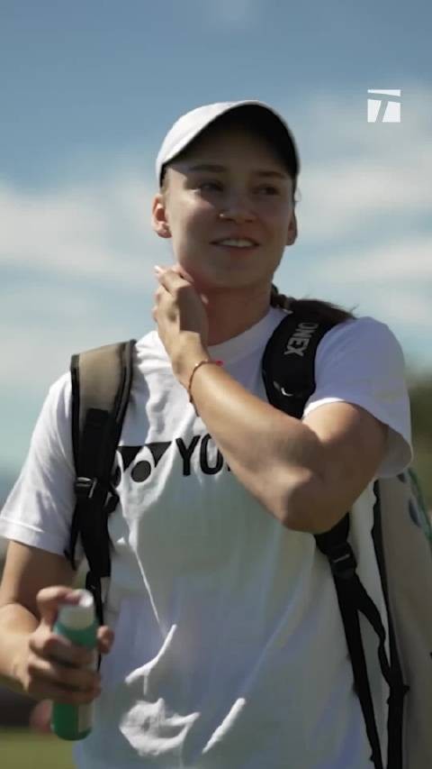 莱巴金娜的治愈系笑容 看到这个笑容，我对今天的比赛充满信心，come on！