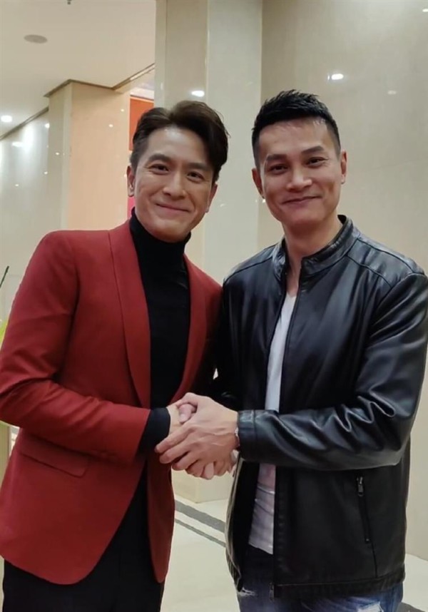 两段婚姻终获幸福！51岁前TVB男星再婚娶娇妻，9个月女儿正面曝光