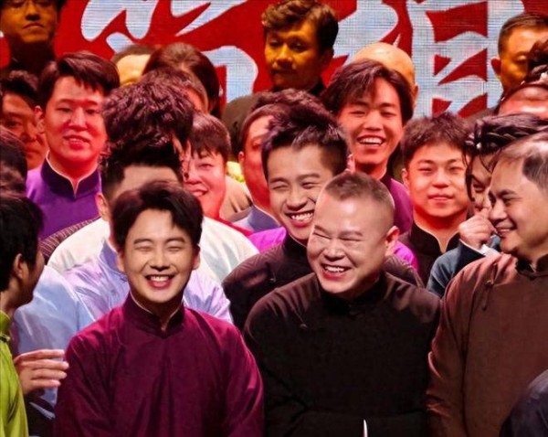 德云社弟子大洗牌！3人上桌，2人换桌，岳云鹏的去留成为问题