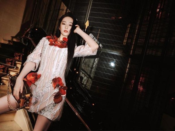 刘亦菲魅力十足。