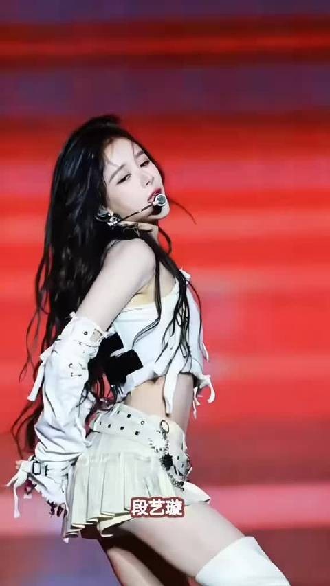 长得好看真的可以随性摇摆