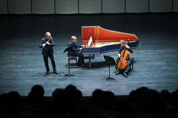 古乐巨匠平诺克八年之后完美“赴约”，申城音乐舞台再次见证传奇