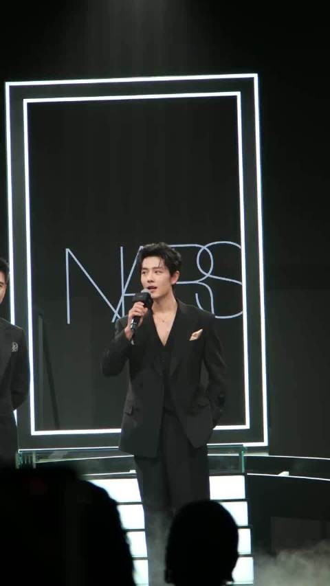 肖战高清直拍生图视频曝光，视听盛宴引热议