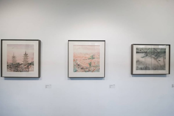 丘挺个展“抬头见喜”:一场意外脚伤带来的视觉叙事