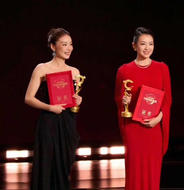 章子怡口碑逆转！一举动让高叶感动，对易烊千玺赵丽颖也很偏爱！