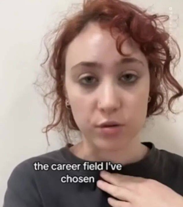 Chappell Roan 称没有义务跟粉丝合影，古怪的人请别靠近她