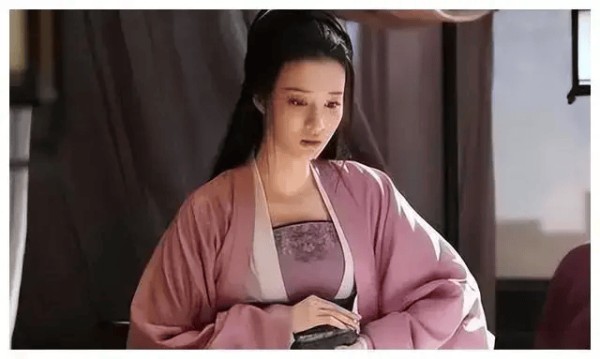 《金瓶梅》:古典文学改编的情欲寓言与社会镜像