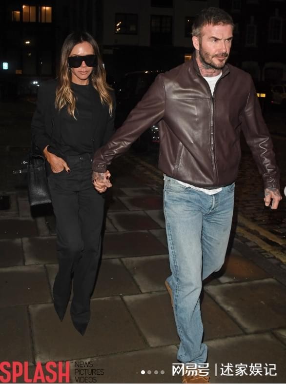 贝氏夫妇伦敦现身力挺幼子演出 家族同框暗藏兄弟嫌隙