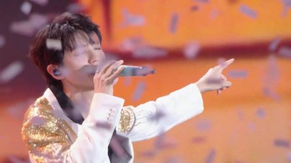 王俊凯用歌词拥抱奔跑的人