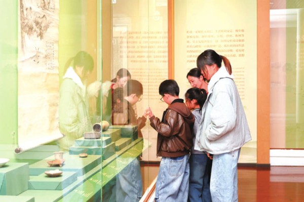 四川文博端上“文化大餐” 83场展览让你“春假”大饱眼福