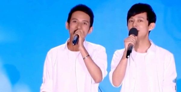 何炅李维嘉“吵架”真相曝光！不是反目，31年的秘密，看完全网破防