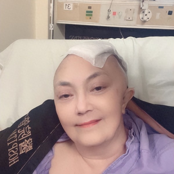 突发！香港著名女星因肺炎抢救无效离世，享年74岁