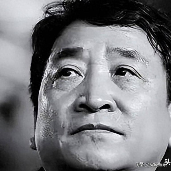 75岁姜昆去看望46岁女儿,父女两个人和谐相处