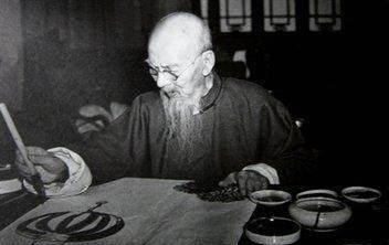 齐白石93岁时闹结婚，家人介绍一女子，老人却摇头说：44岁太老了