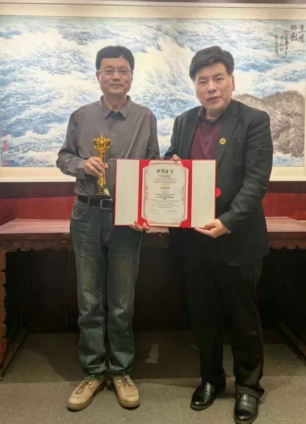 艺贯中西 誉满国际——刘人岛荣获洛杉矶亚洲电影节特别贡献奖