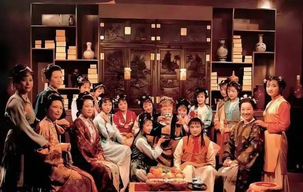 红楼梦赏析:从版本异文比较看曹雪芹人物个性化语言魅力 | 徐景洲