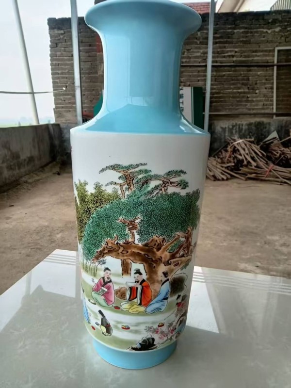 王锡良款粉彩题序人物瓶：瓷上丹青 人物传神