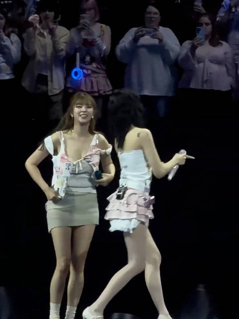 我知道你大方，但也不能这么大方！ 呀！ 提上去！