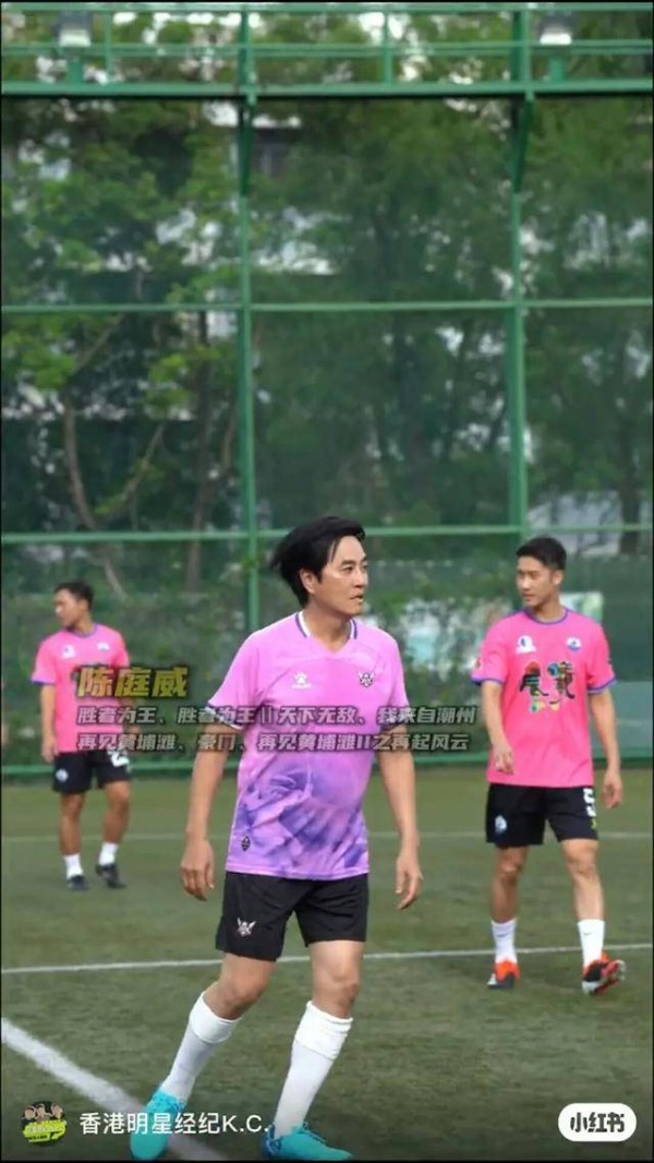 “亚视一哥”状态回春，64岁被指像40岁，TVB出道却在亚视爆红