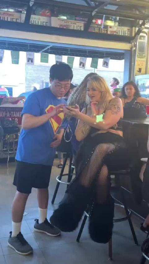 到底谁占谁的便宜