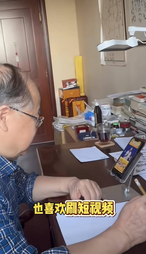 莫言新书《人呐》上市,灵感来源于刷短视频