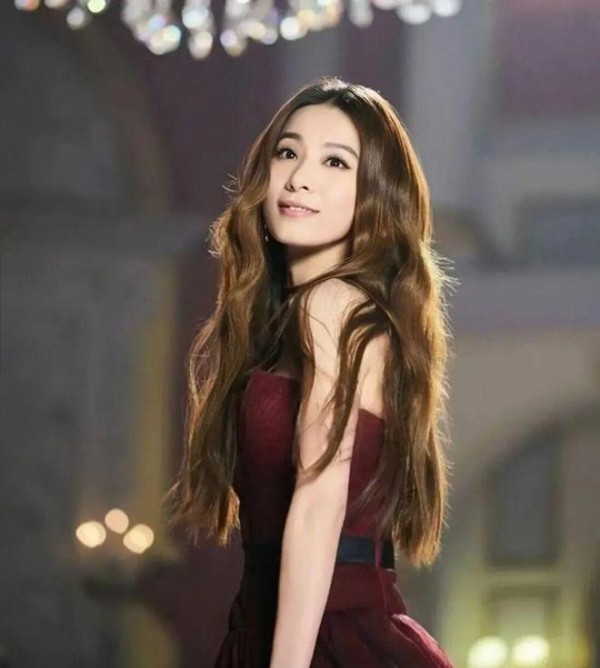 43岁田馥甄近况曝光!曾与周杰伦传出绯闻,如今还是单身让人唏嘘