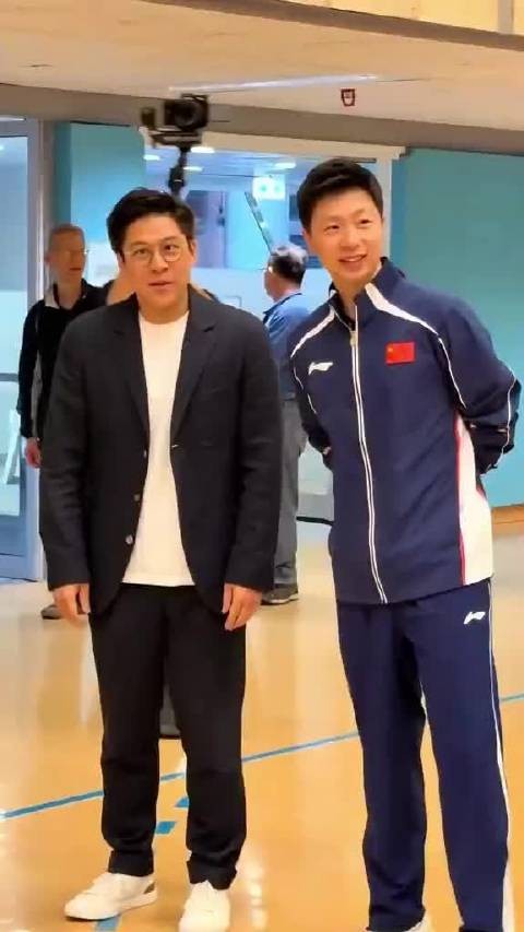 霍启刚 马龙 郭晶晶 霍启山 同框亮相香港理工大学，几位这状态气场如何？