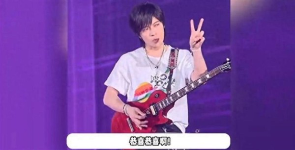 五月天怪兽宣布二胎得子，晒妻子温馨孕照，儿女双全好幸福