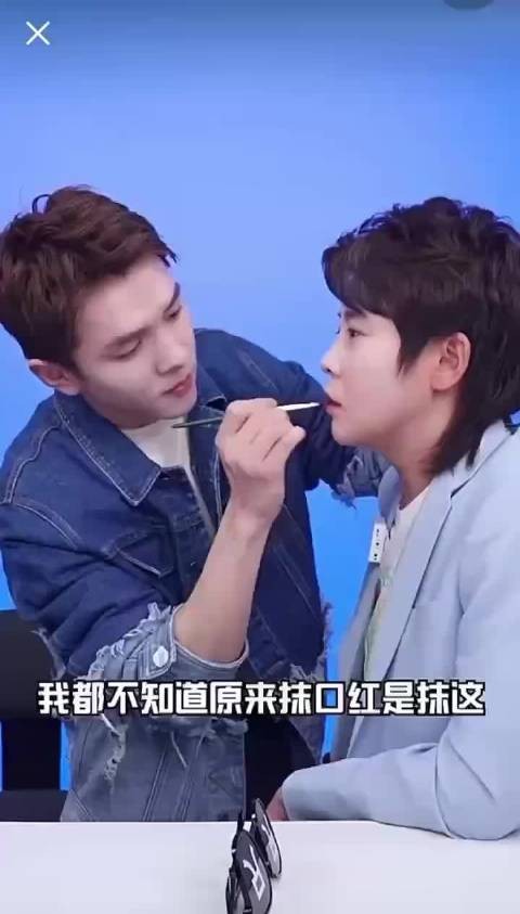 王濛这口红数量，怕不是把买奖牌的钱都买口红了？玩笑归玩笑，期待新节目！