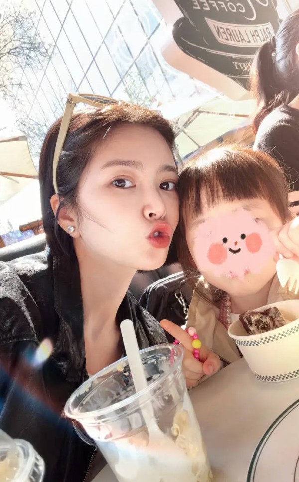 王灿兮辟谣怀二胎：真没有怀宝宝，目前不考虑二胎