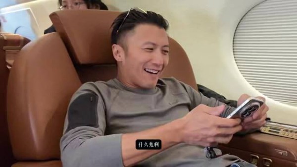 谢霆锋演唱会结束直奔厨房亲自做饭