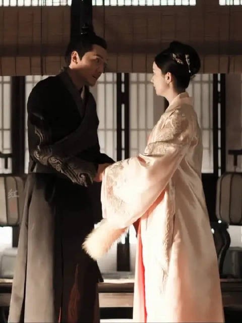 顾廷烨多少有点儿受虐倾向