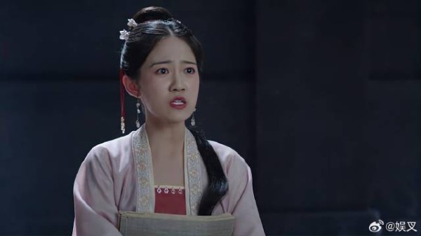 芳吟只认雪宁一人，就连吕显想看账本，也绝不答应