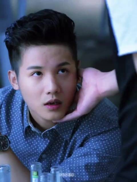 当年还带点青涩感的美人师兄和KO