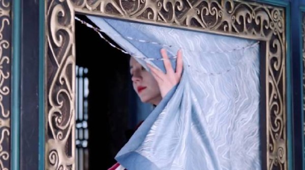 迪丽热巴千字长文剖析贺思慕孤独觉醒与因爱而生