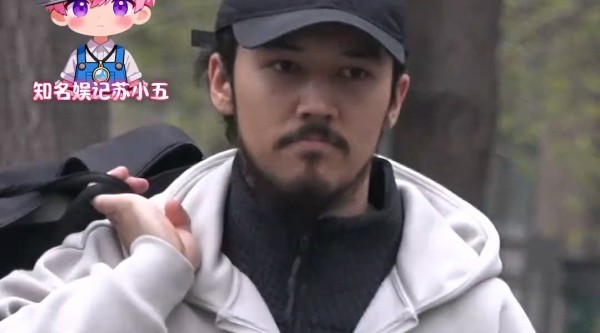 陈牧驰婚后健身带娃两不误，自律干饭显沉稳